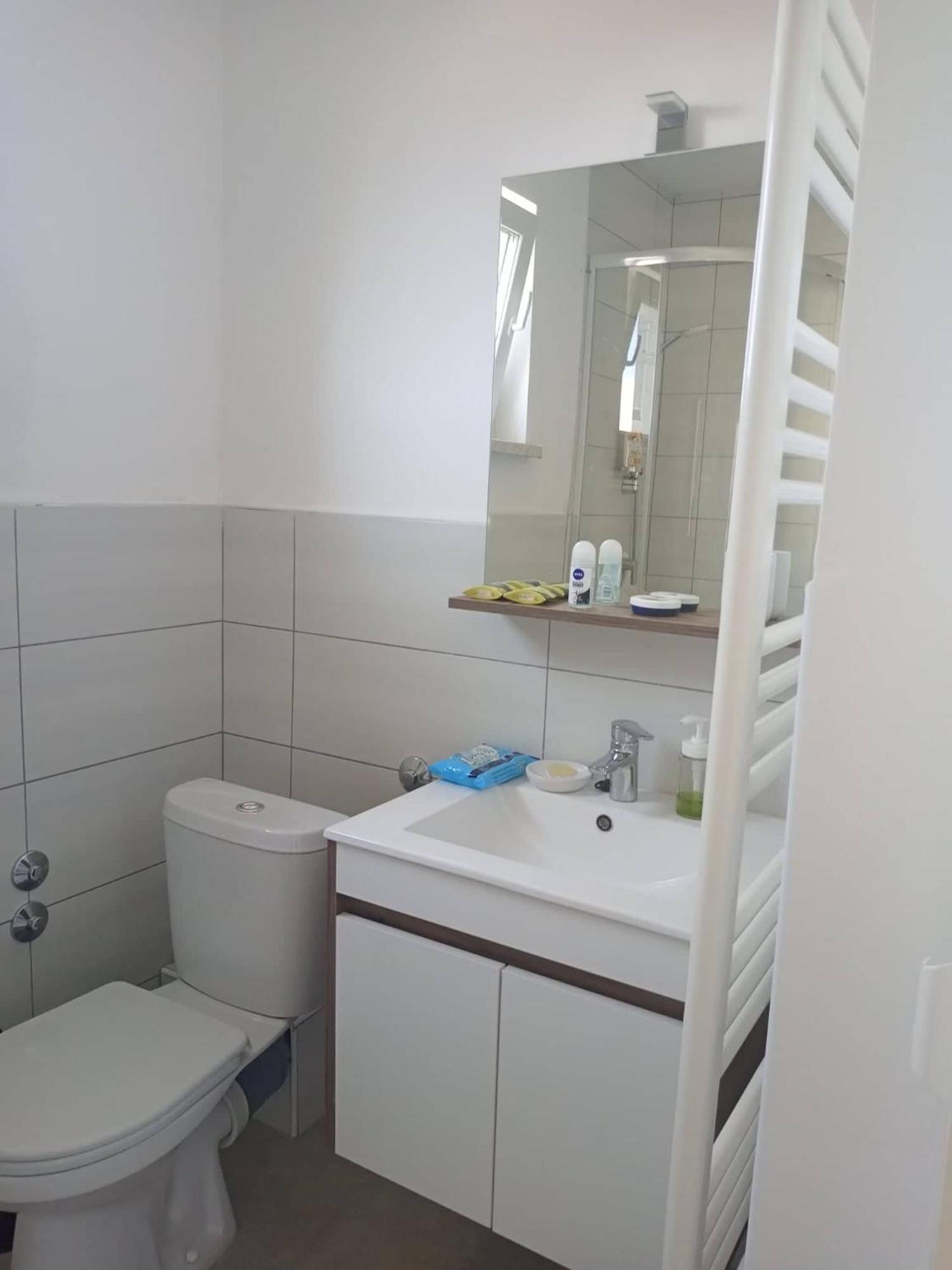 Lovely Flat, City Center With Free Parking Varazdin Ngoại thất bức ảnh